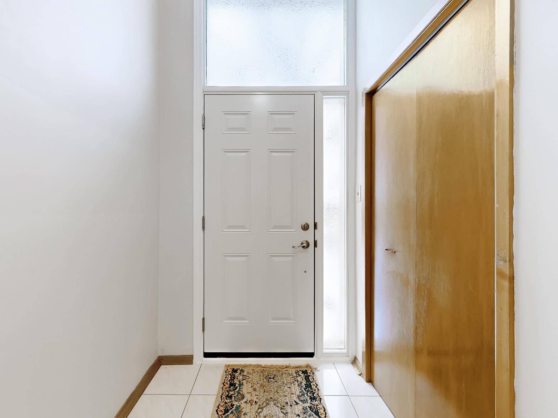 Toronto W05, ON M9M 1K8,26 Starview DR #Lower