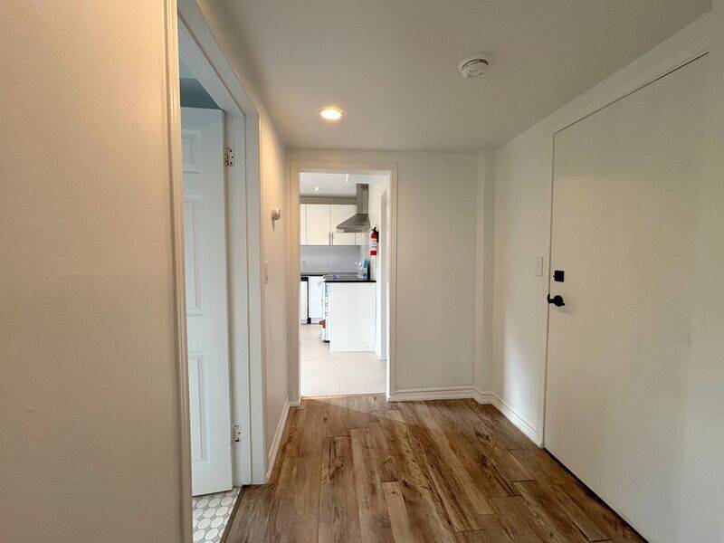 Hamilton, ON L8M 2H4,32 Arthur AVE S #Unit #2