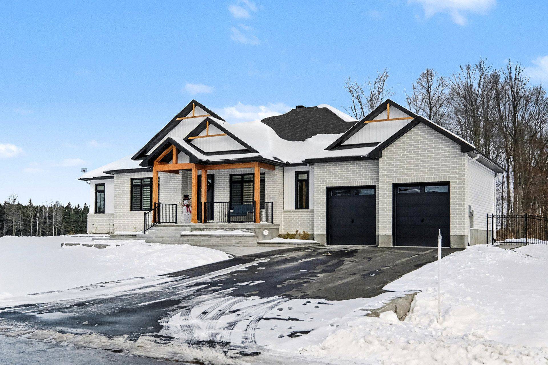 North Dundas, ON K0E 1S0,1685 Trizisky ST