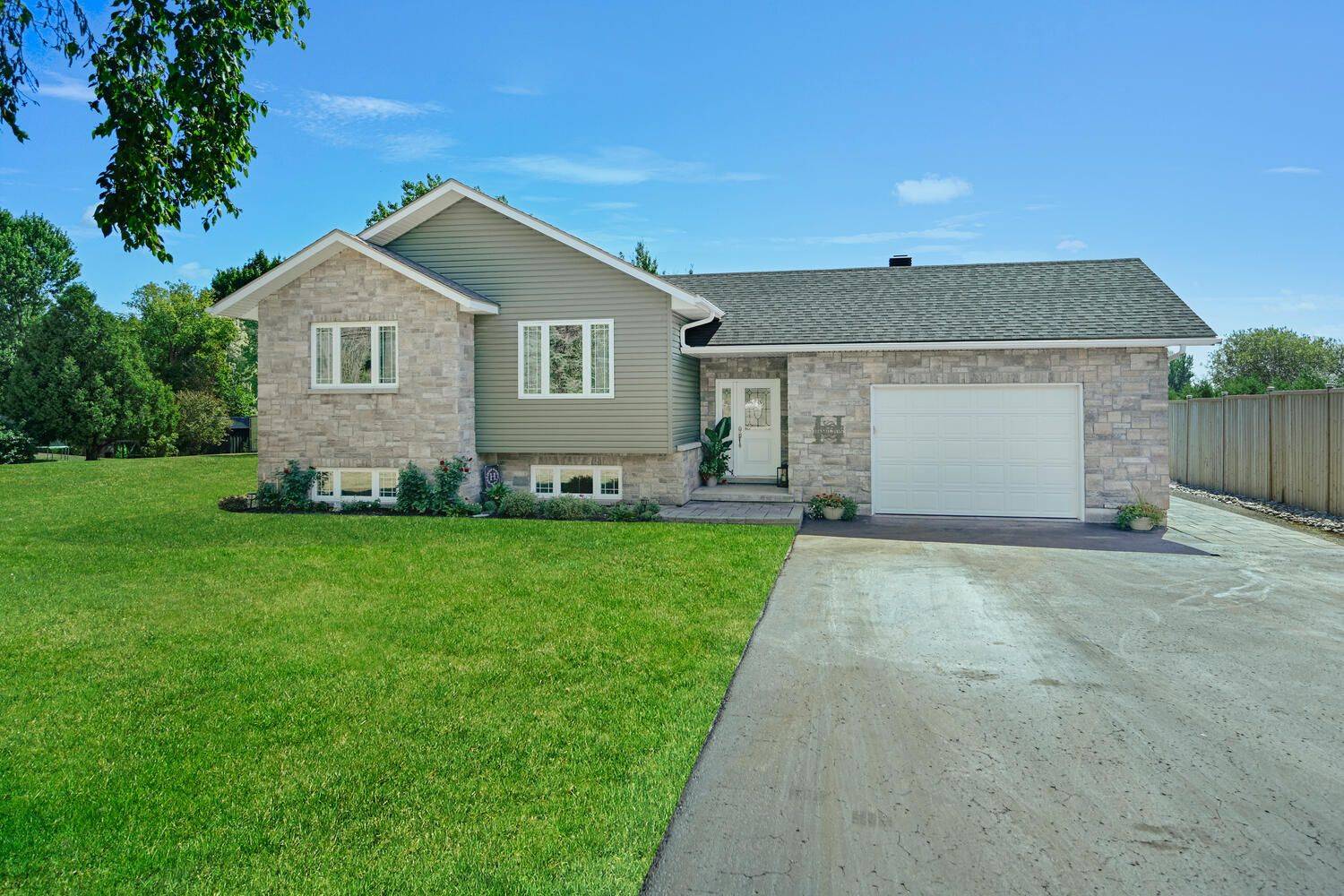 Elizabethtown-kitley, ON K6V 5T1,2915 2nd Concession