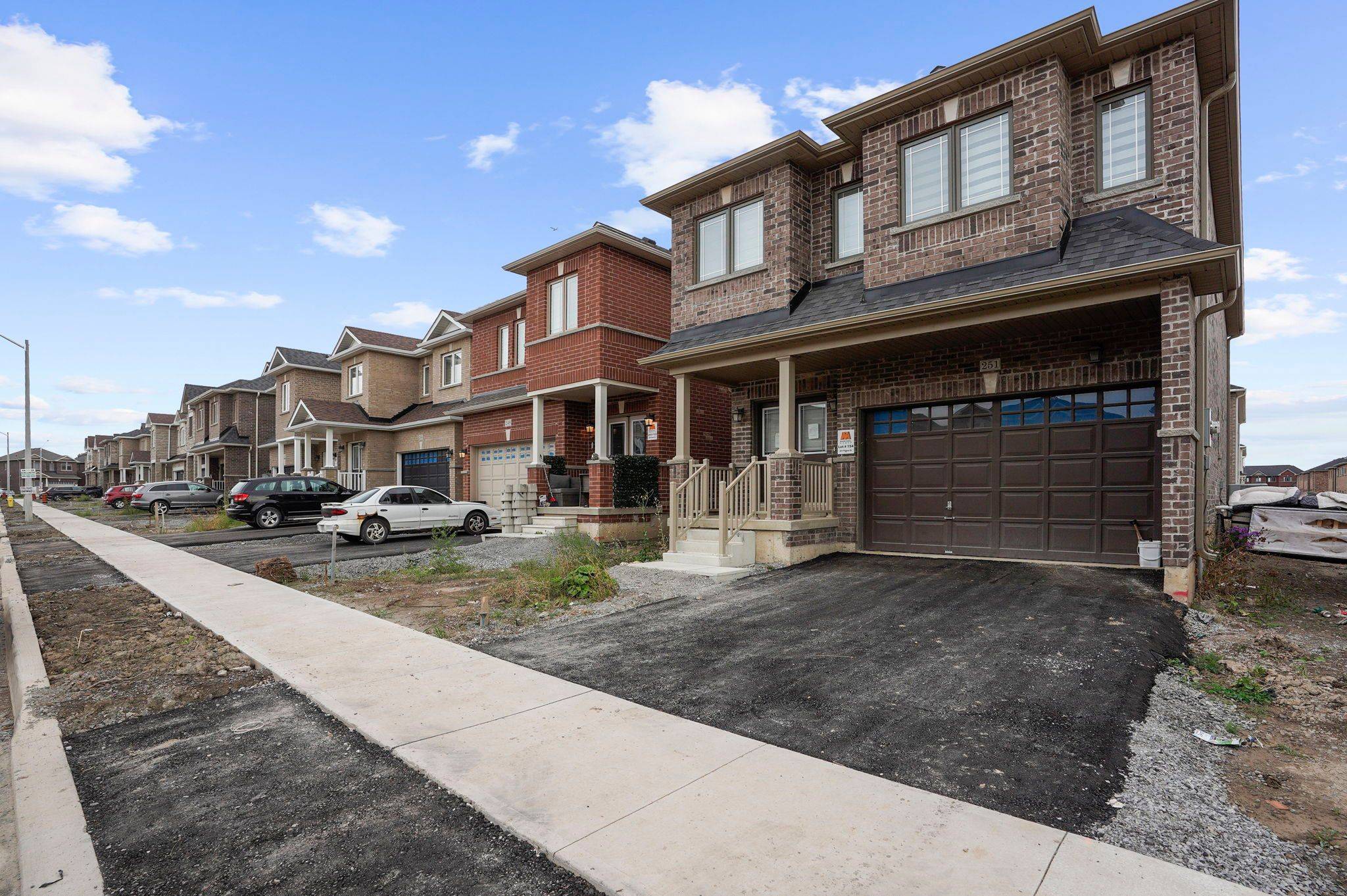 Thorold, ON L2V 0N3,251 Palace ST