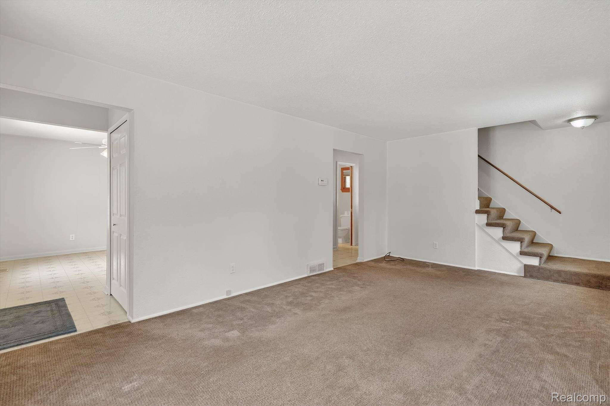 Davison, MI 48423,11289 E Atherton RD