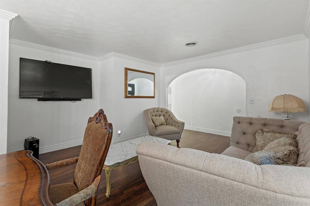 Hurst, TX 76053,1208 Karla Drive