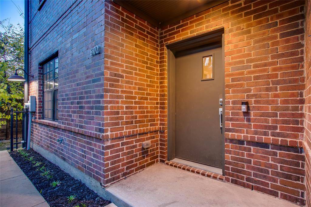 Dallas, TX 75208,602 Finley Court