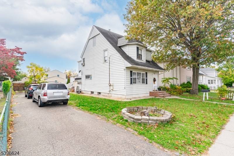 Clifton City, NJ 07014,249 Delawanna Ave