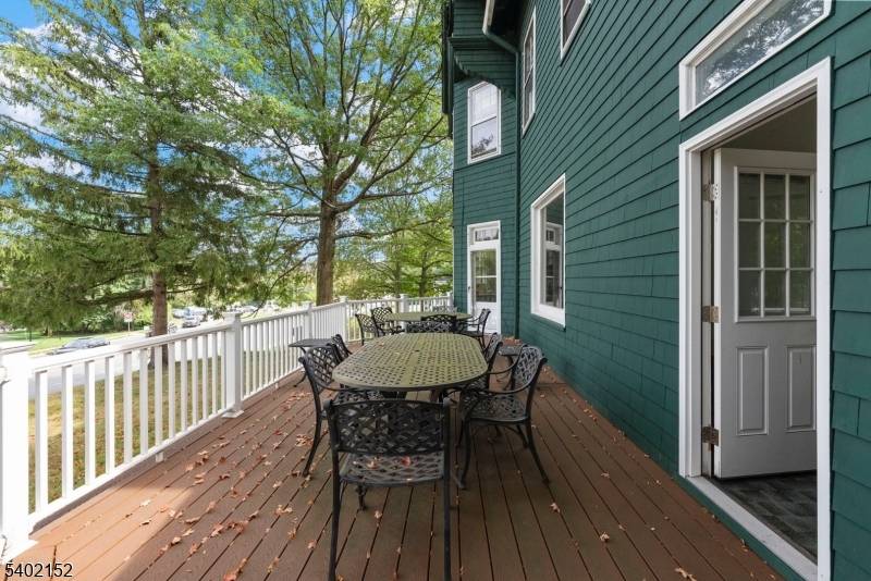 Morristown Town, NJ 07960,1 Madison Ave