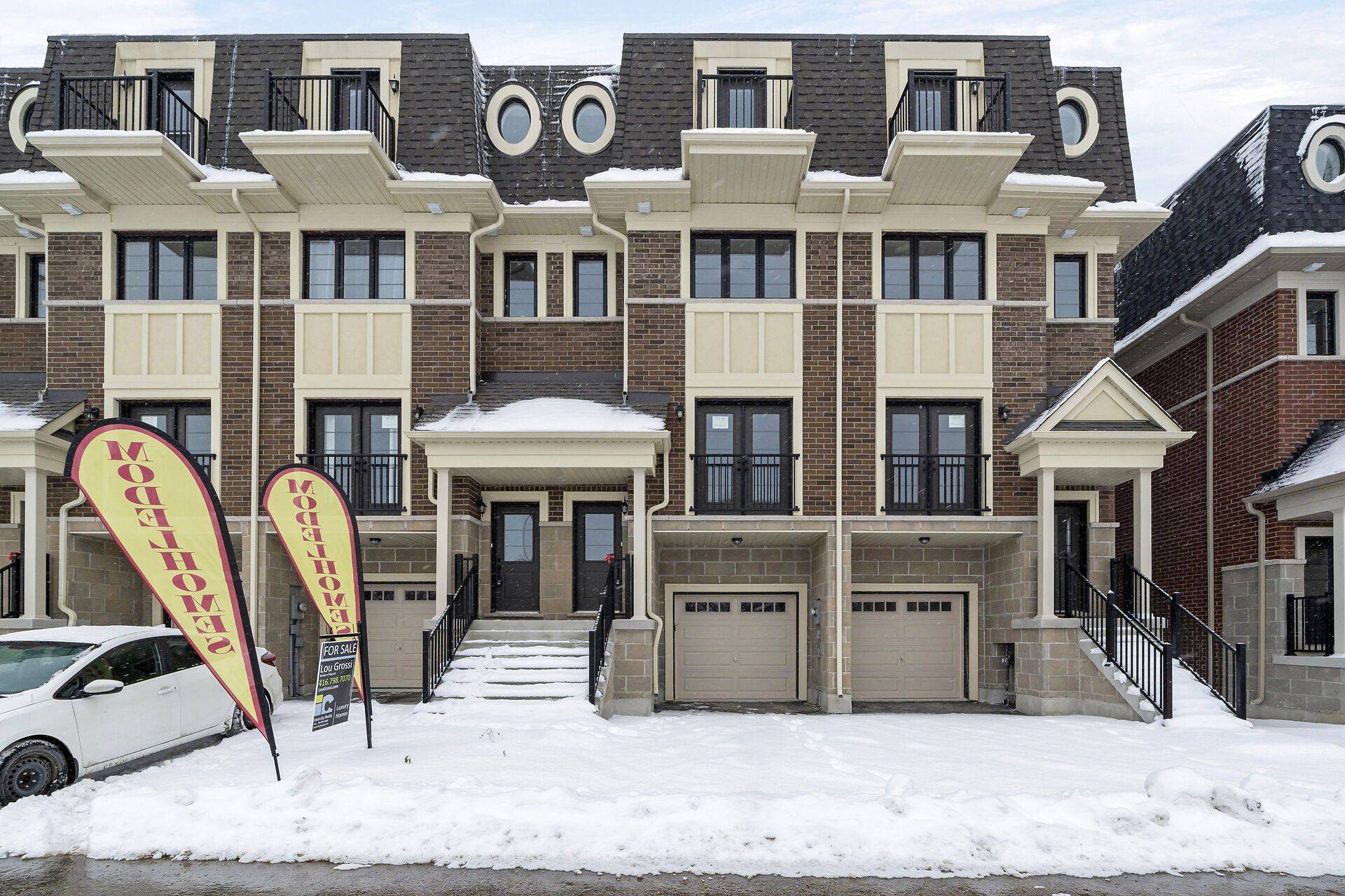 Clarington, ON L1B 1J2,63 Marret LN #Unit 16