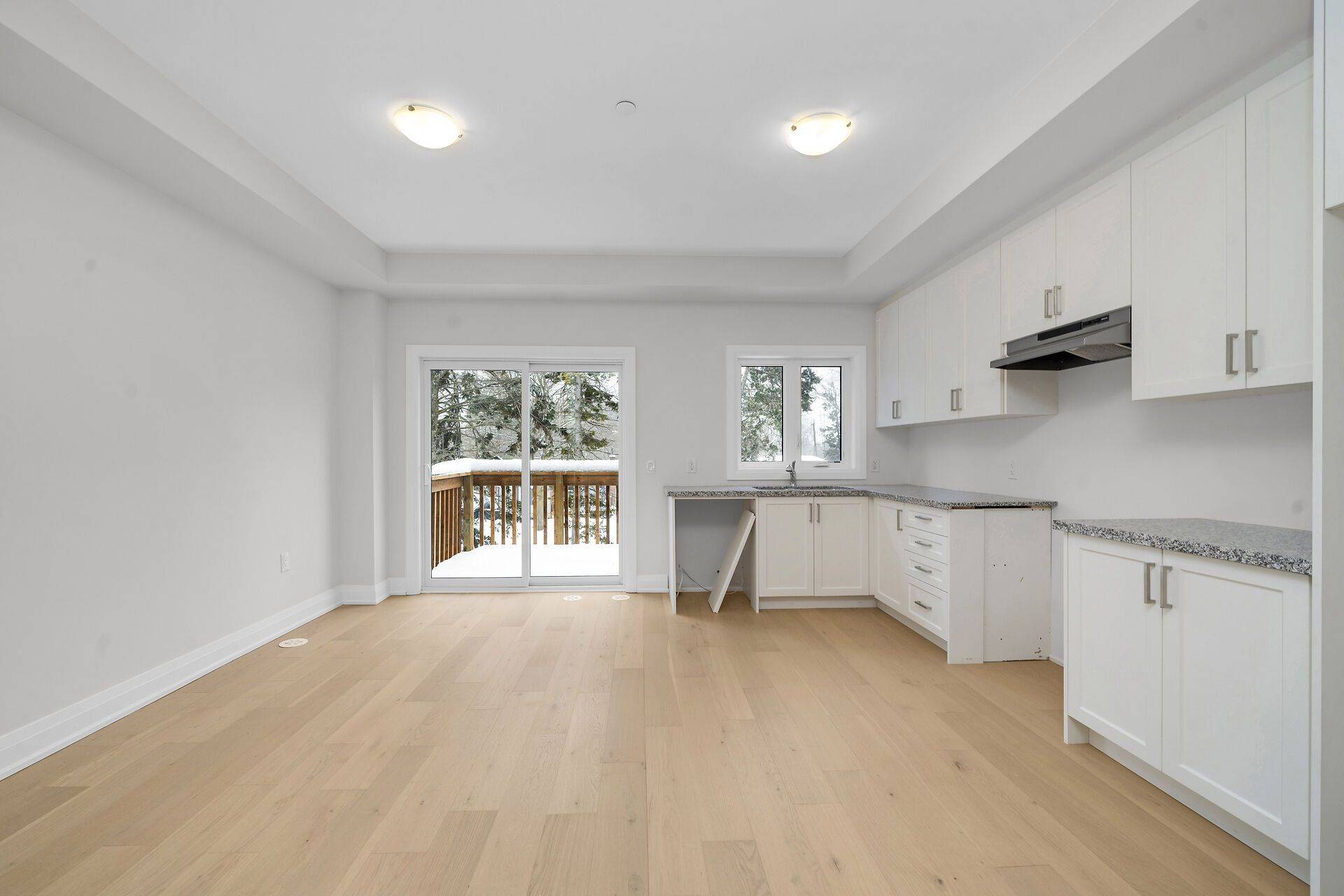 Clarington, ON L1B 1J2,63 Marret LN #Unit 16