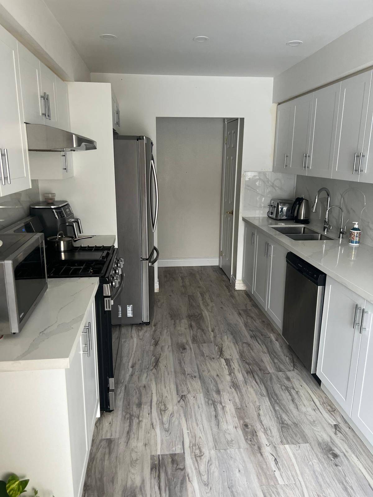 Oshawa, ON L1J 6L3,547 Dorchester DR