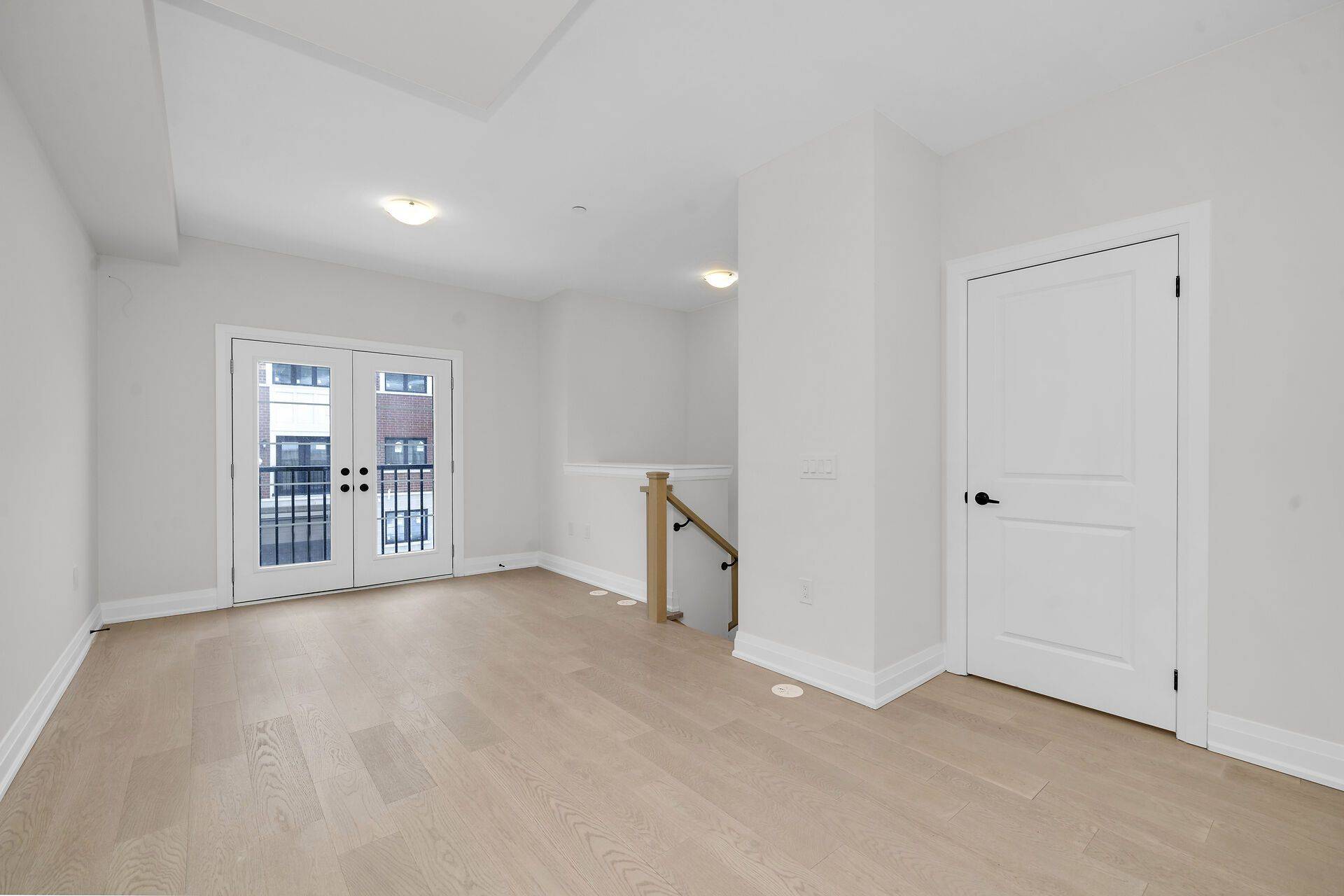 Clarington, ON L1B 1J2,39 Marret LN #Unit 10