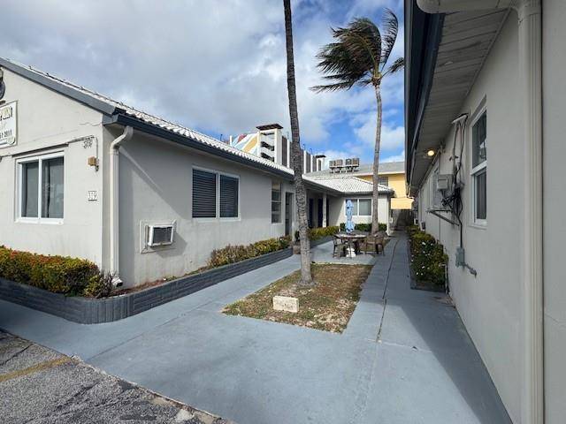 Hollywood, FL 33019,315 Mckinley St