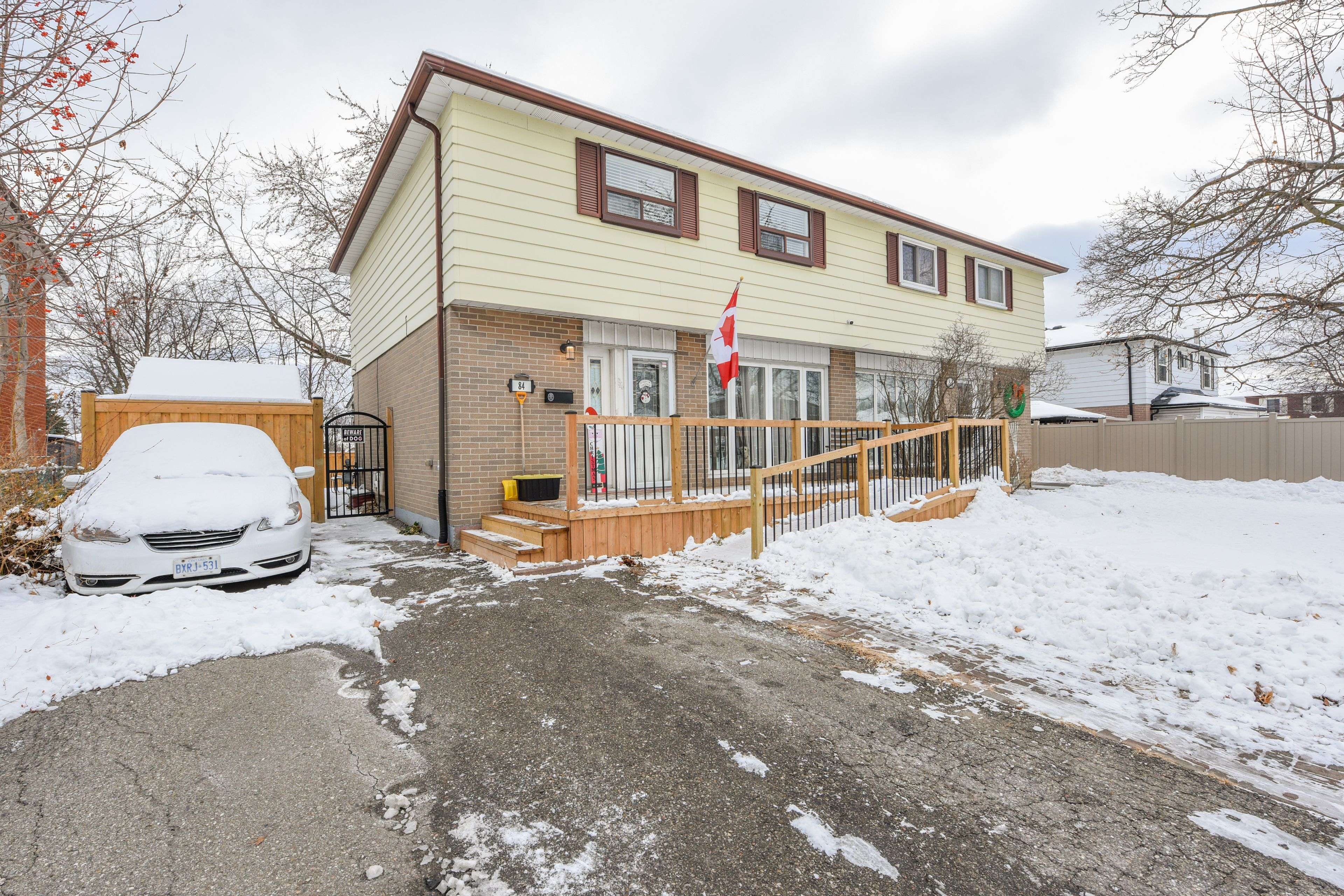 Brampton, ON L6T 2G7,84 Flamingo CRES