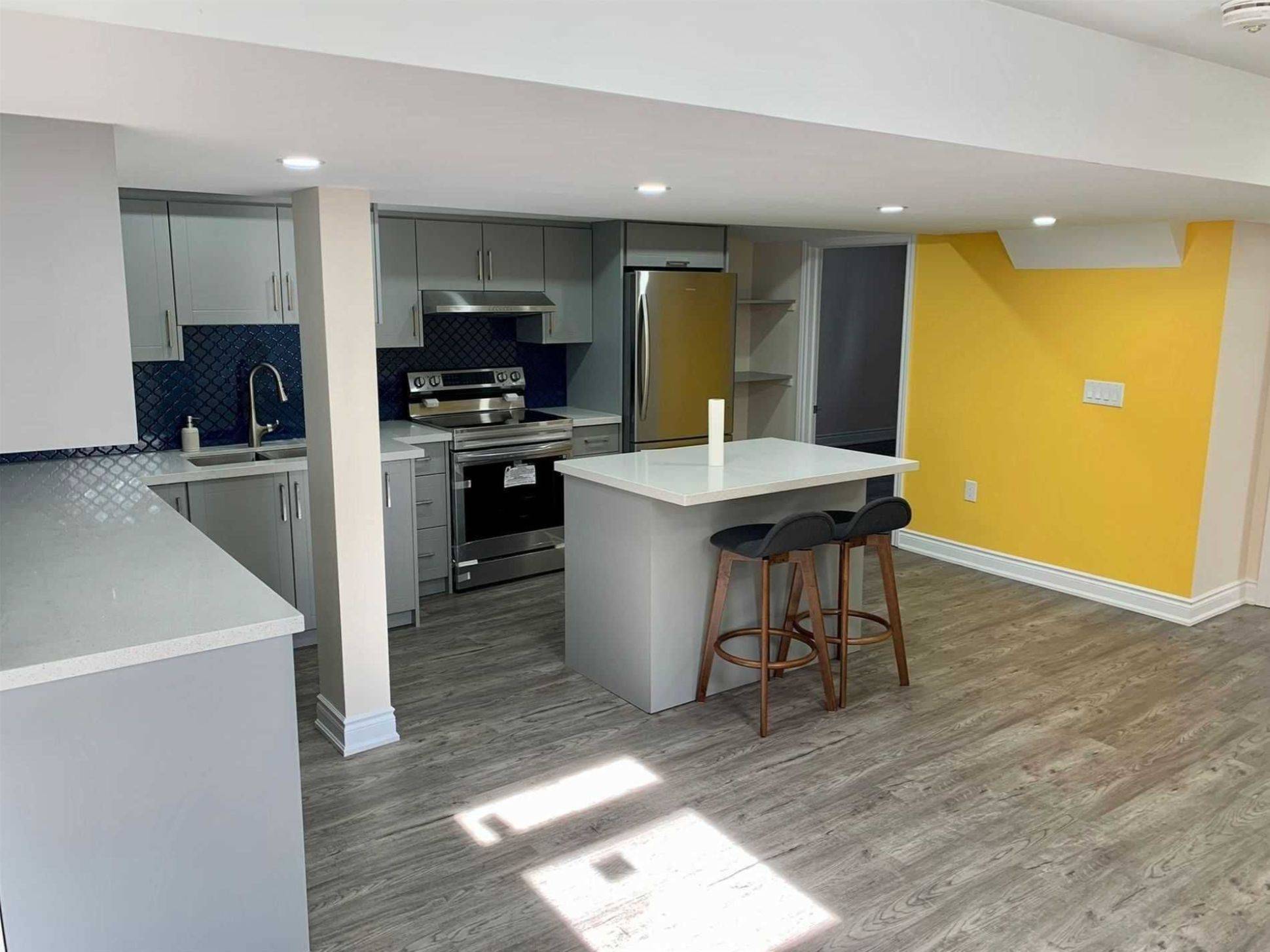 Oakville, ON L6L 0B9,227 Nautical BLVD #B