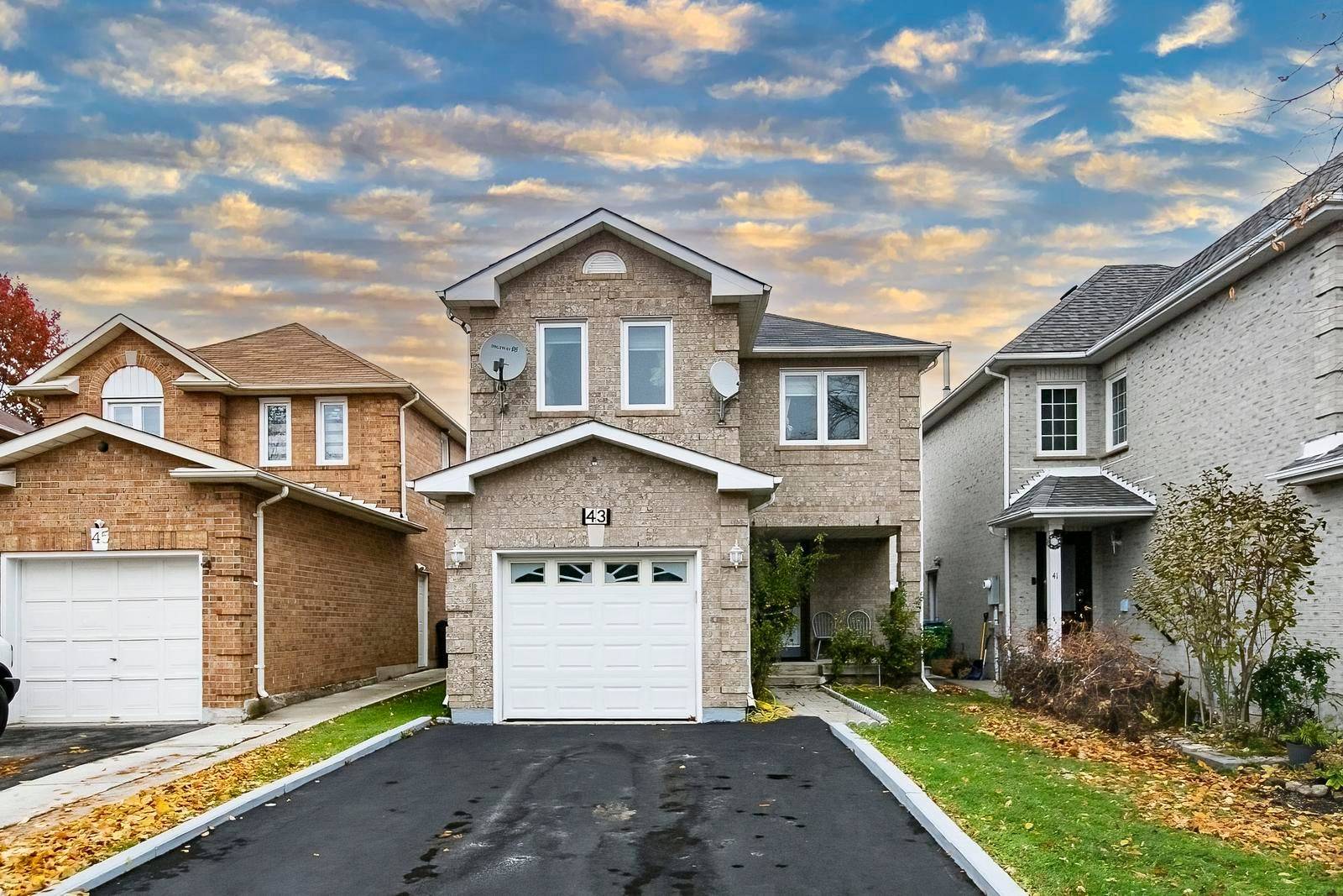 Brampton, ON L6Y 4T3,43 Letty AVE