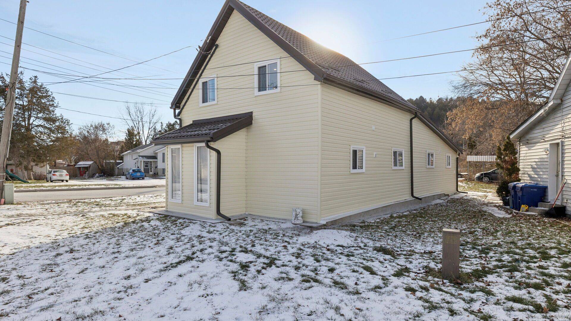 Quinte West, ON K8V 4C7,26 Metcalfe ST