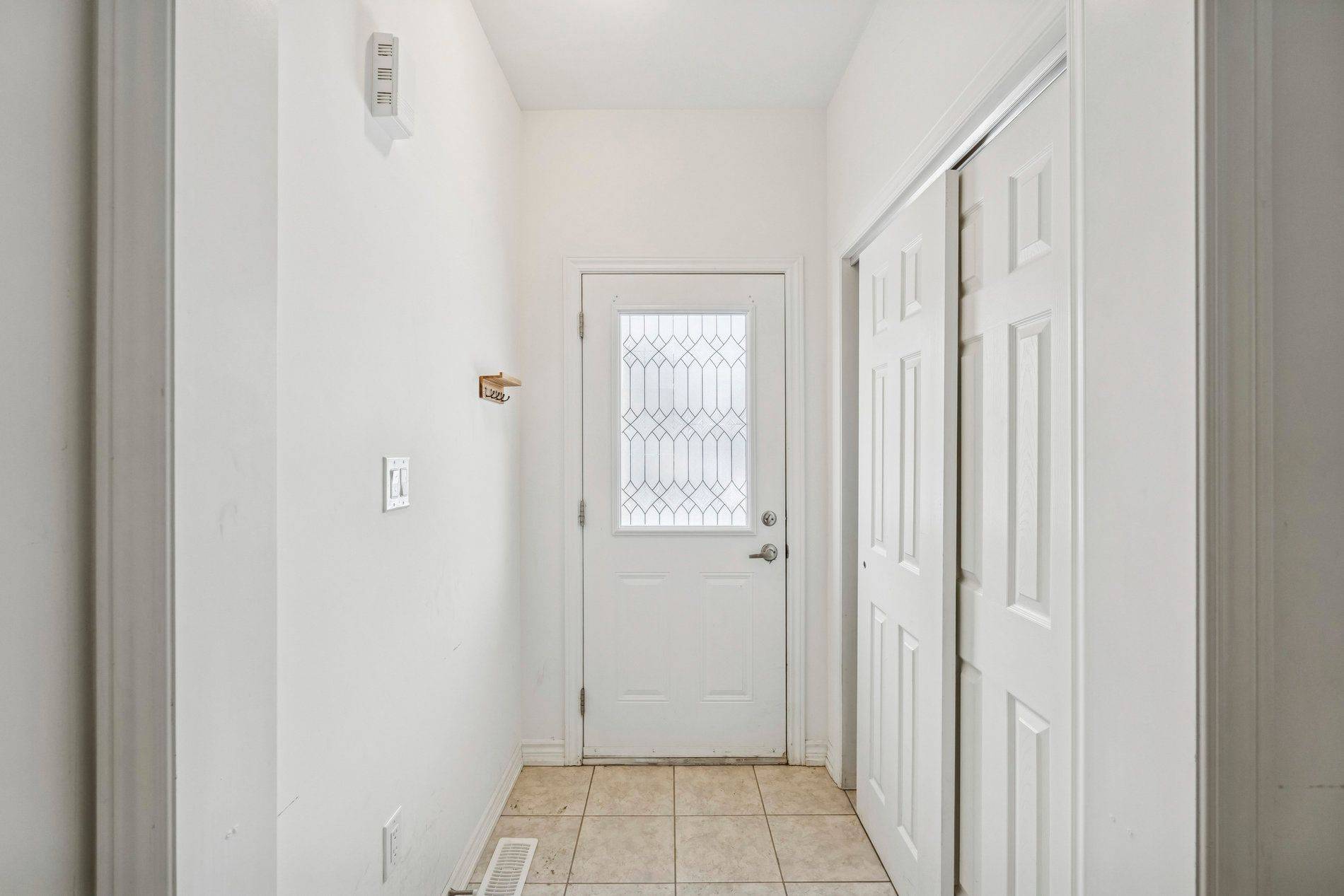 Fort Erie, ON L2A 0C7,1226 Plato DR