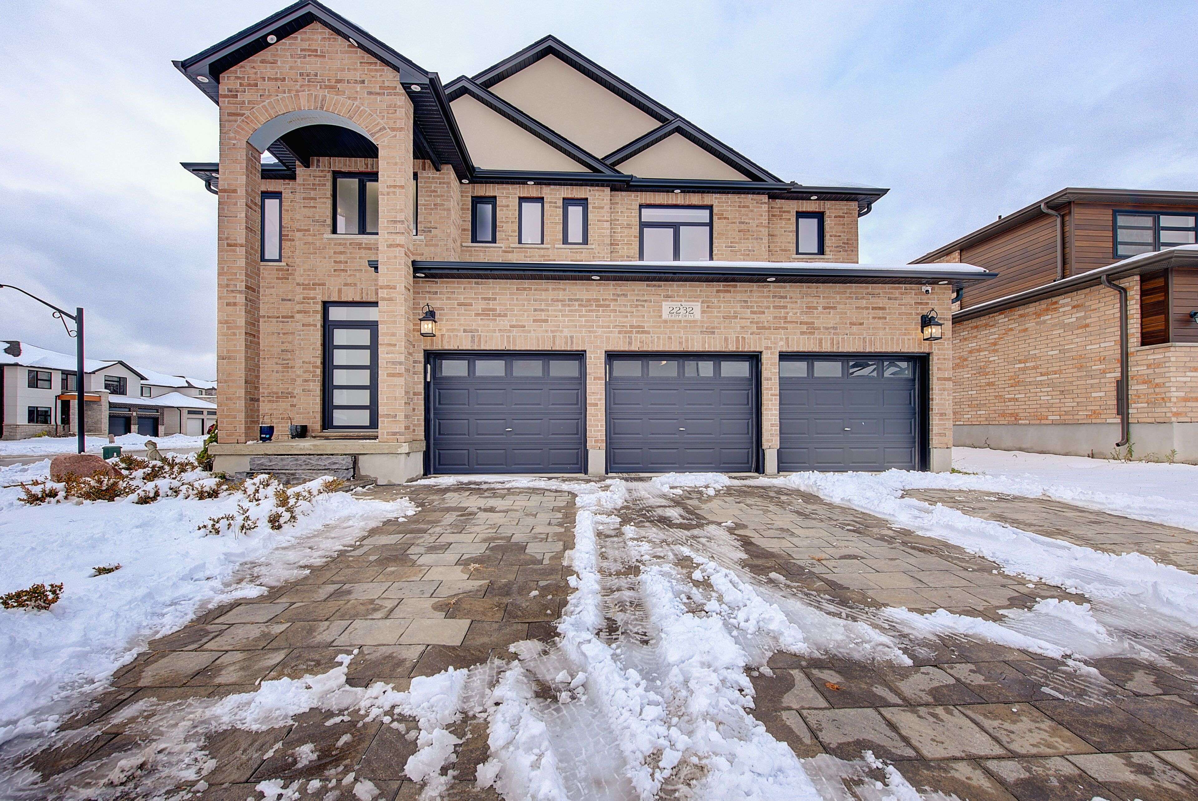 London South, ON N6P 0E8,2232 TRIPP DR