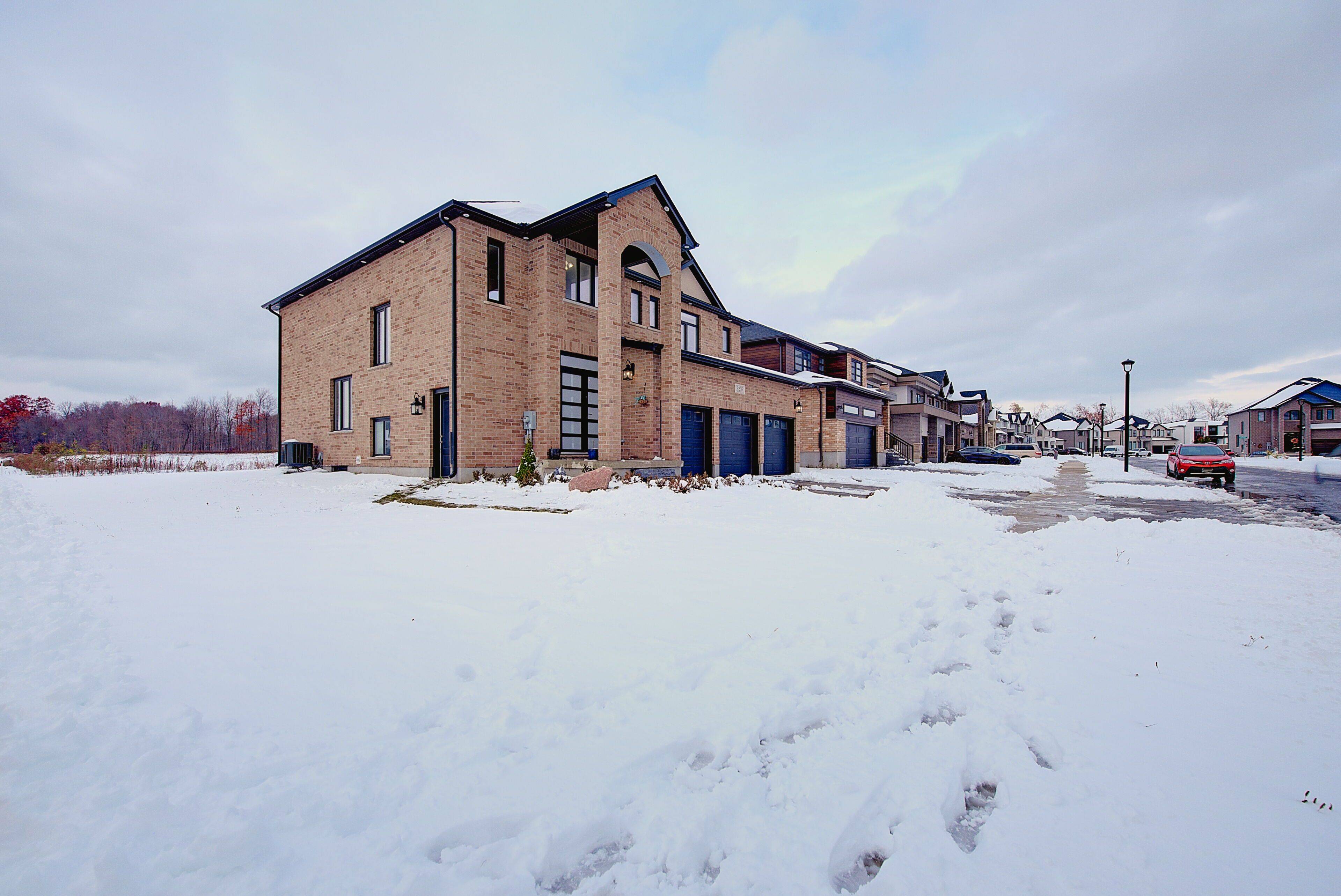 London South, ON N6P 0E8,2232 TRIPP DR