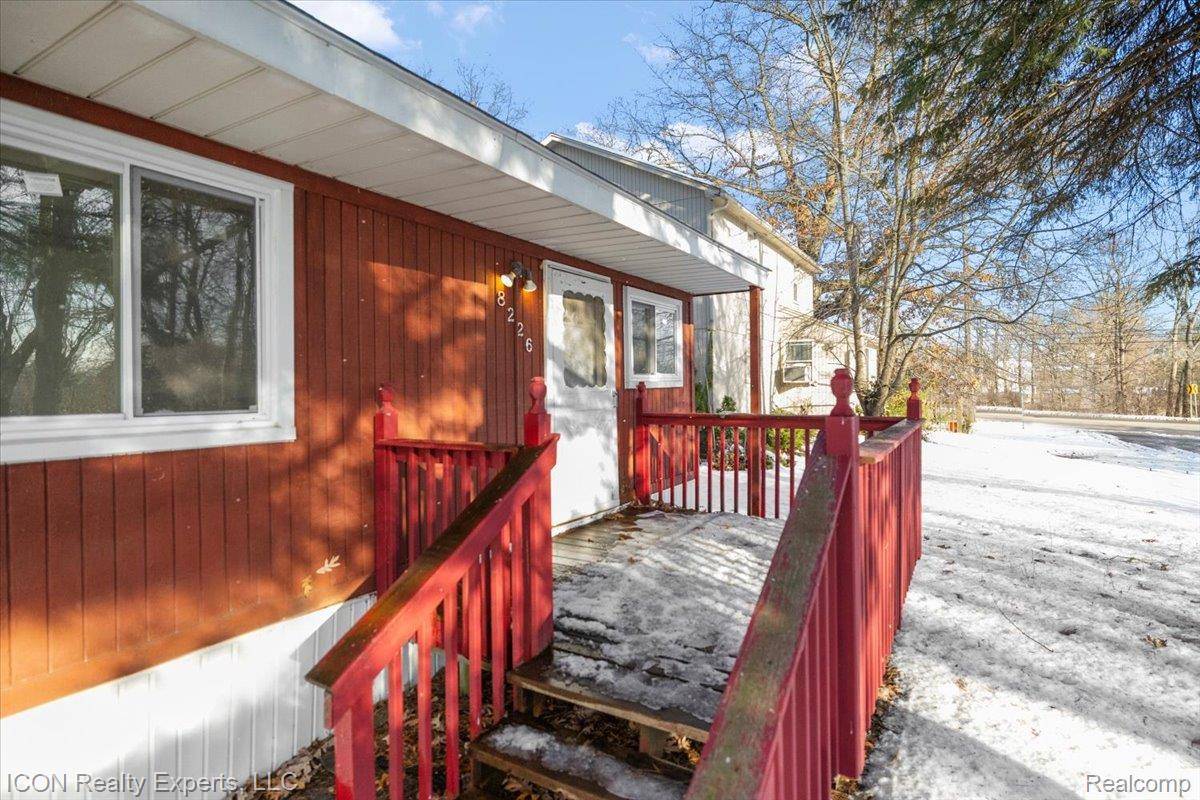 Commerce Twp, MI 48382,8226 Dickert street