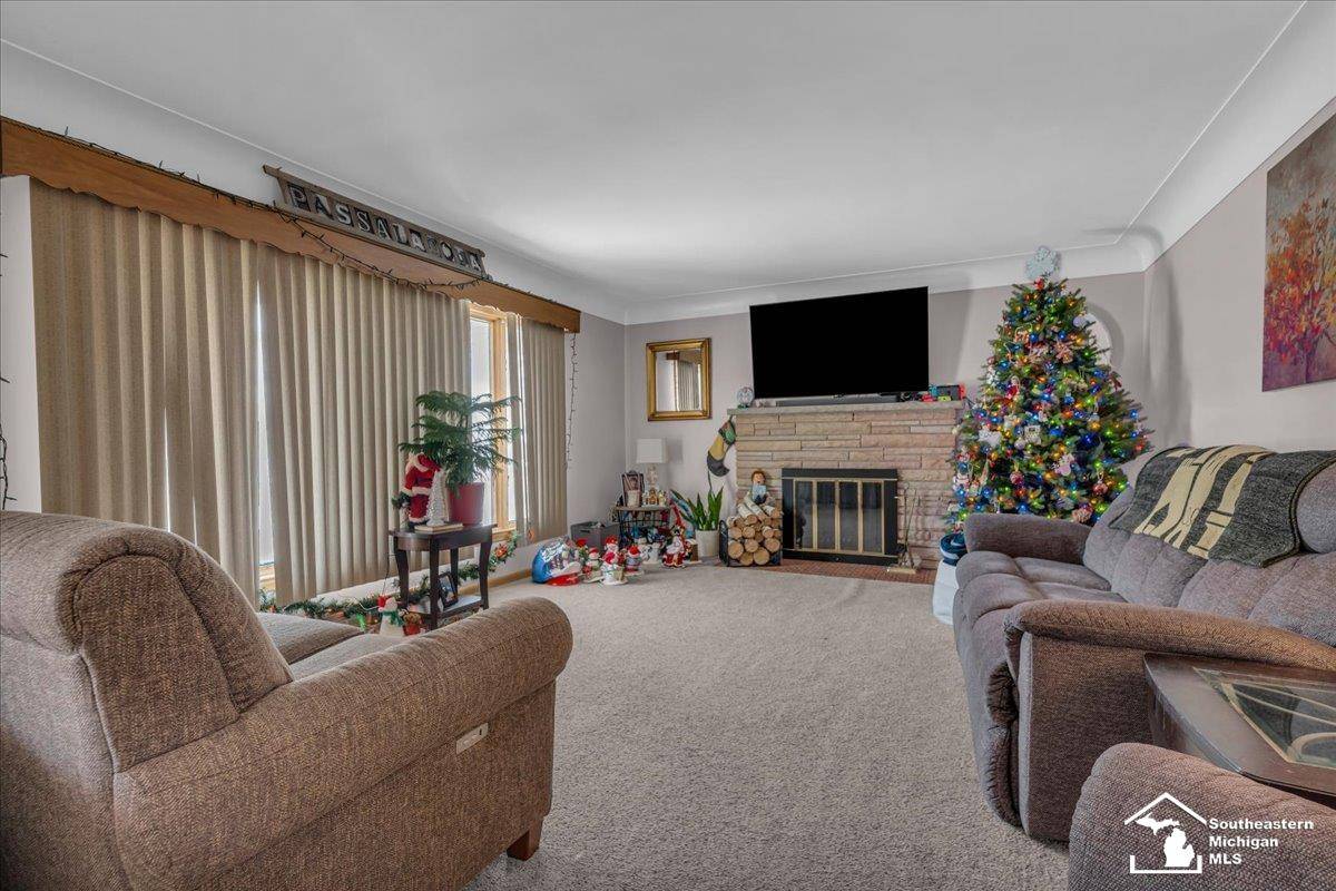 Southgate, MI 48195,14562 Burns ST