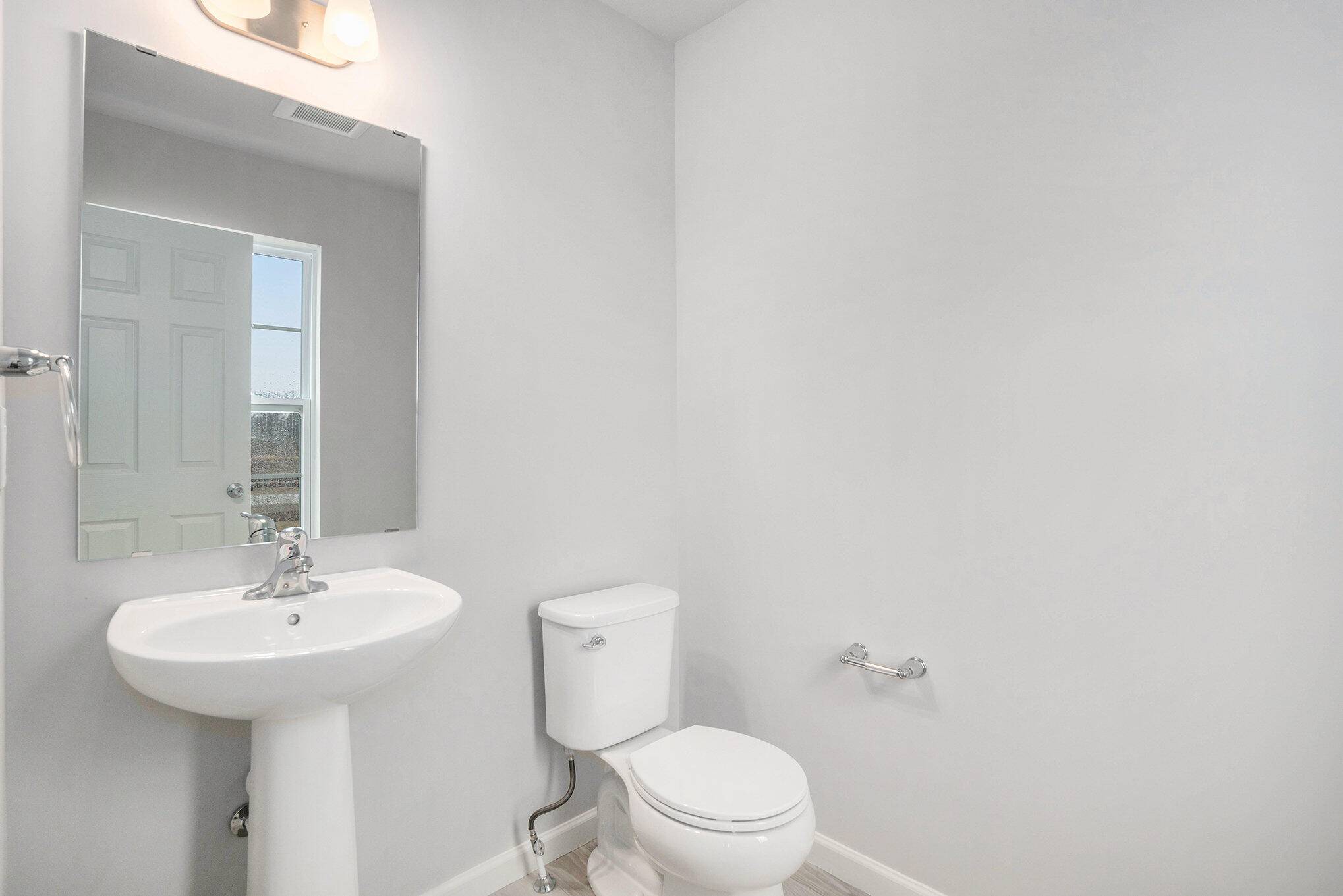 Holland, MI 49424,13718 Oasis AVE