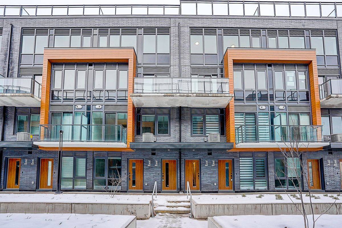 Toronto C13, ON M3A 0B2,71 Curlew DR #92