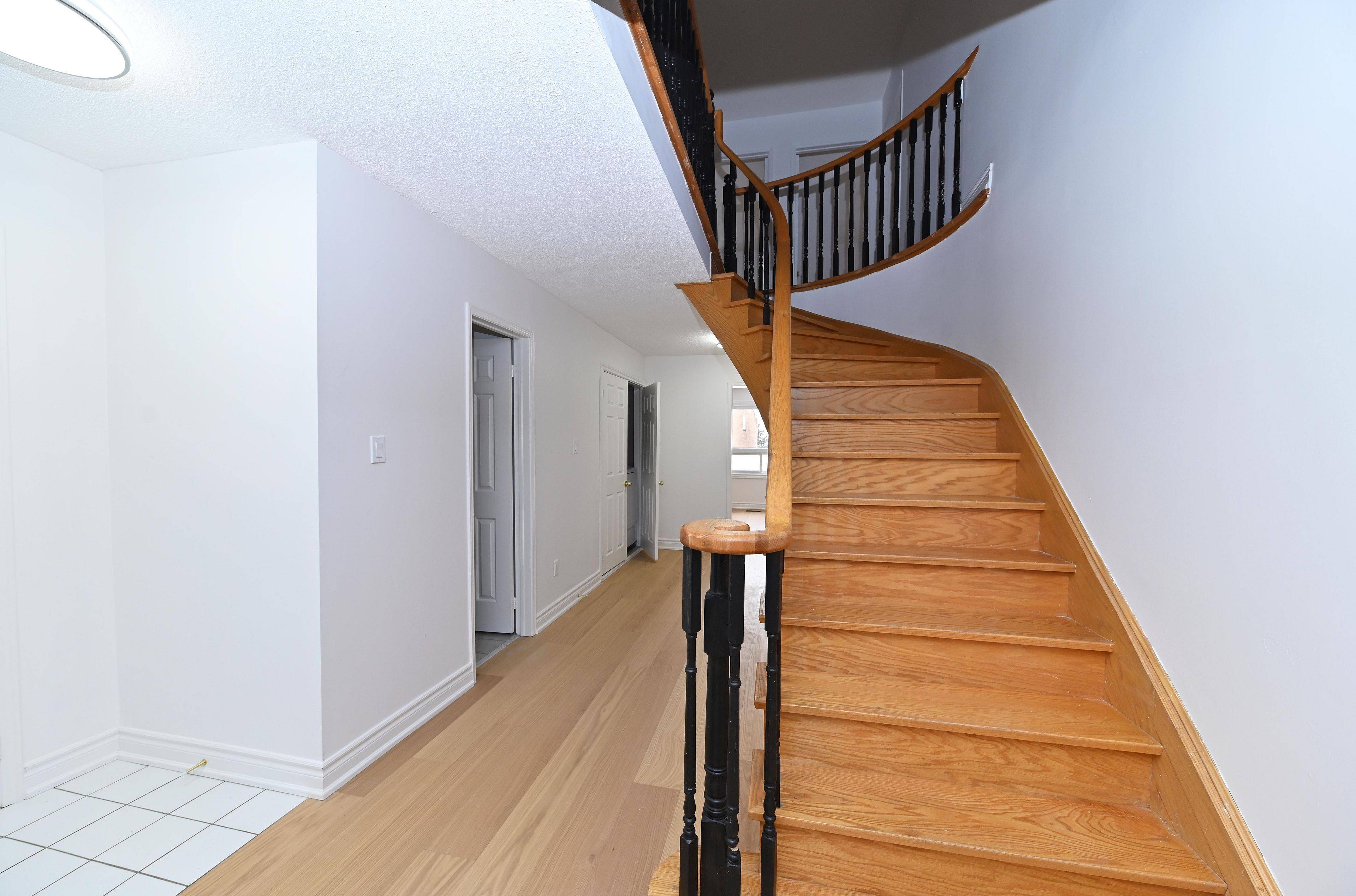 Vaughan, ON L6A 1T9,119 Cromwell RD