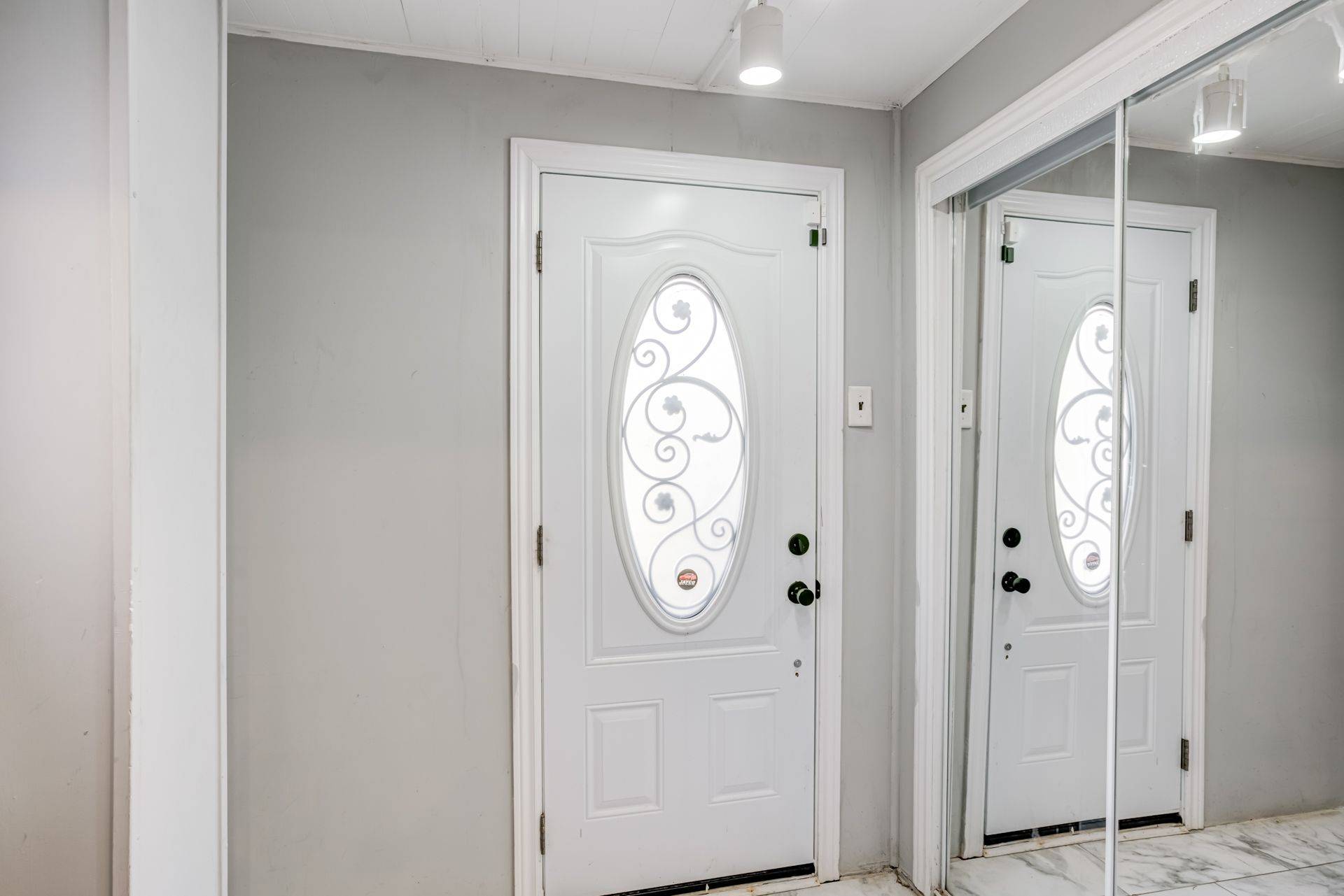 Brampton, ON L6S 2B9,18 Hernon CT