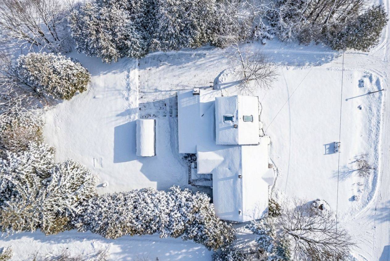 Rideau Lakes, ON K7A 0E5,352 Highway 15 N/A