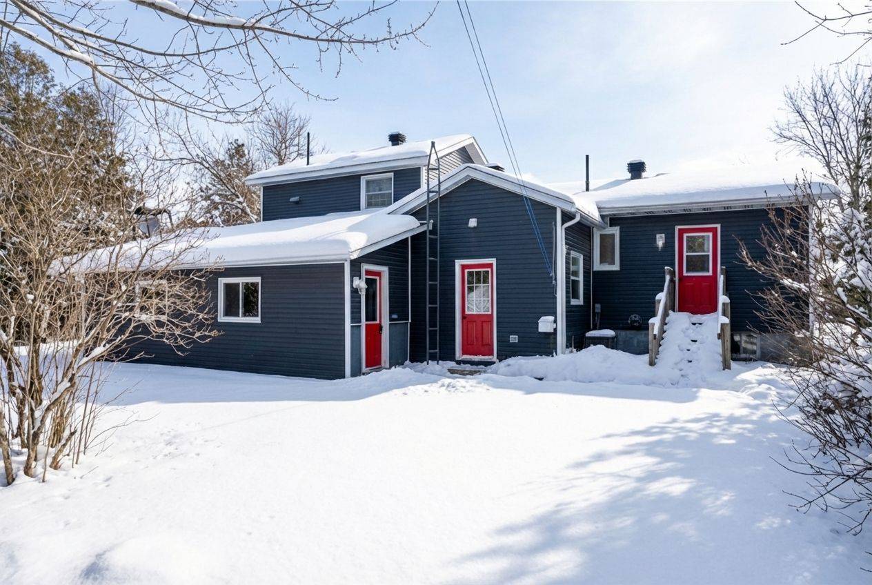 Rideau Lakes, ON K7A 0E5,352 Highway 15 N/A