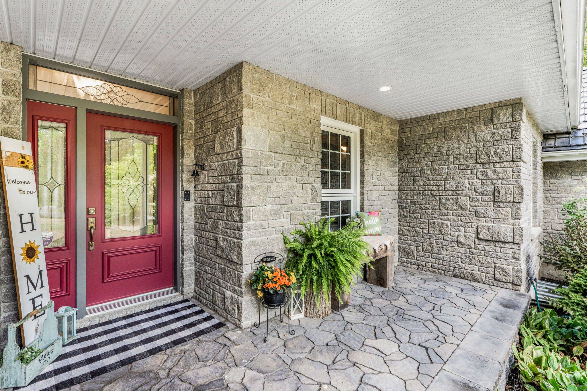 Russell, ON K4R 1E5,1736 GROVES RD