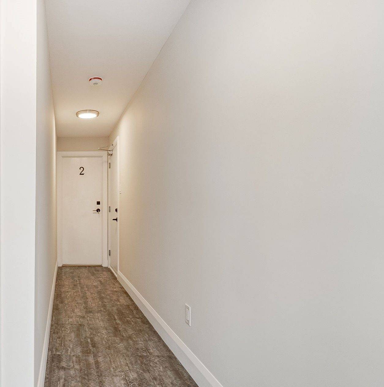 Vanier And Kingsview Park, ON K1L 6V5,383 Brant ST ##2