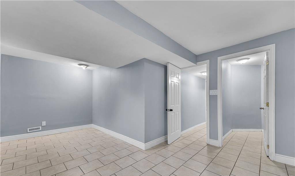 London East, ON N5V 5G9,967 Prosperity CT #Bsmt