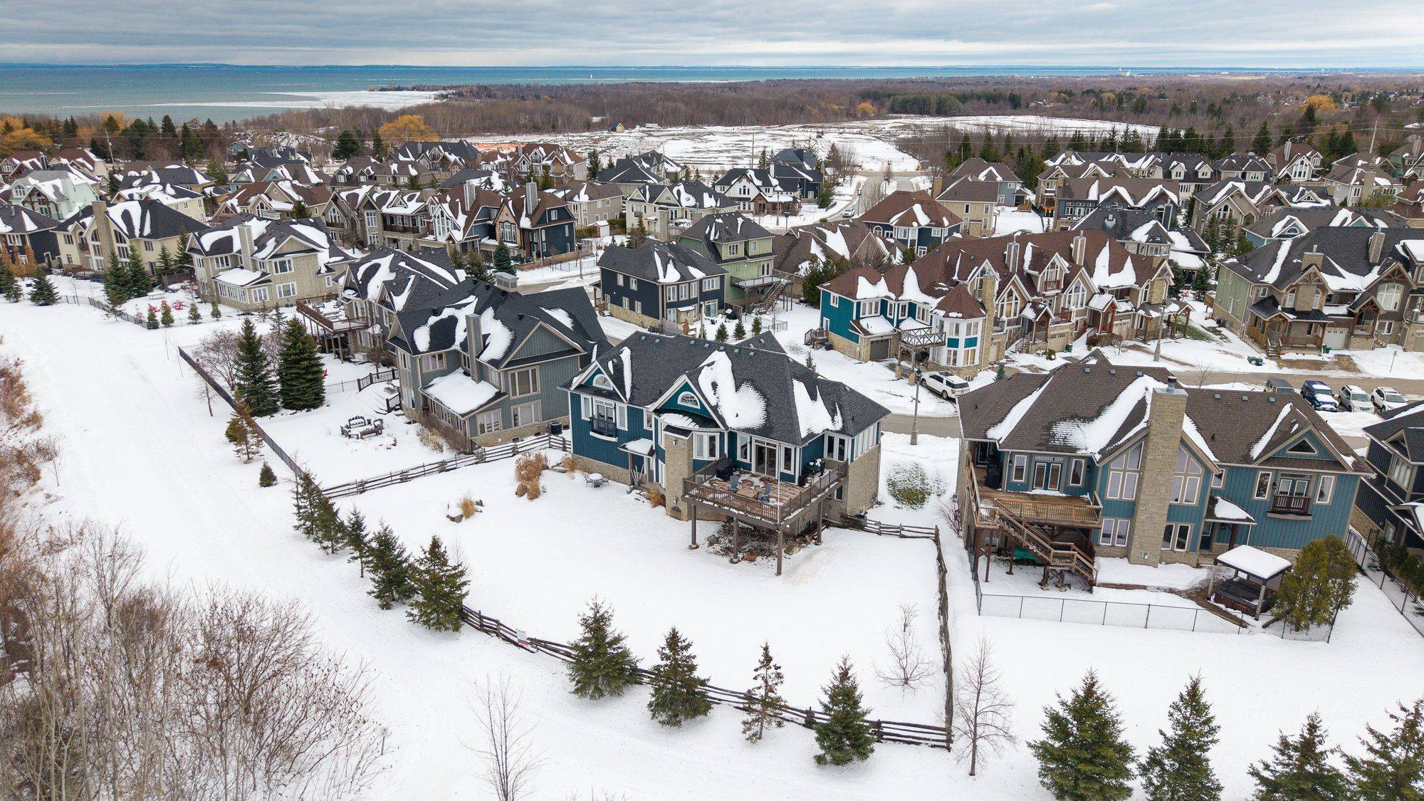 Blue Mountains, ON L9Y 0B5,173 National DR