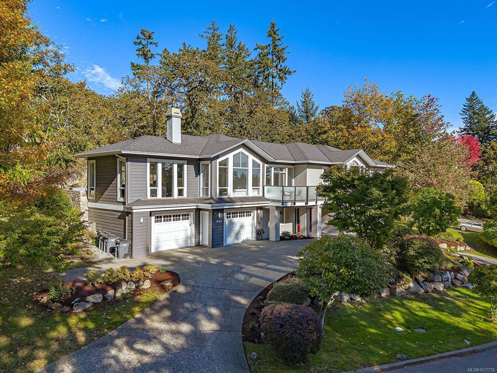 Saanich, BC V8X 5G7,1062 Valewood Trail