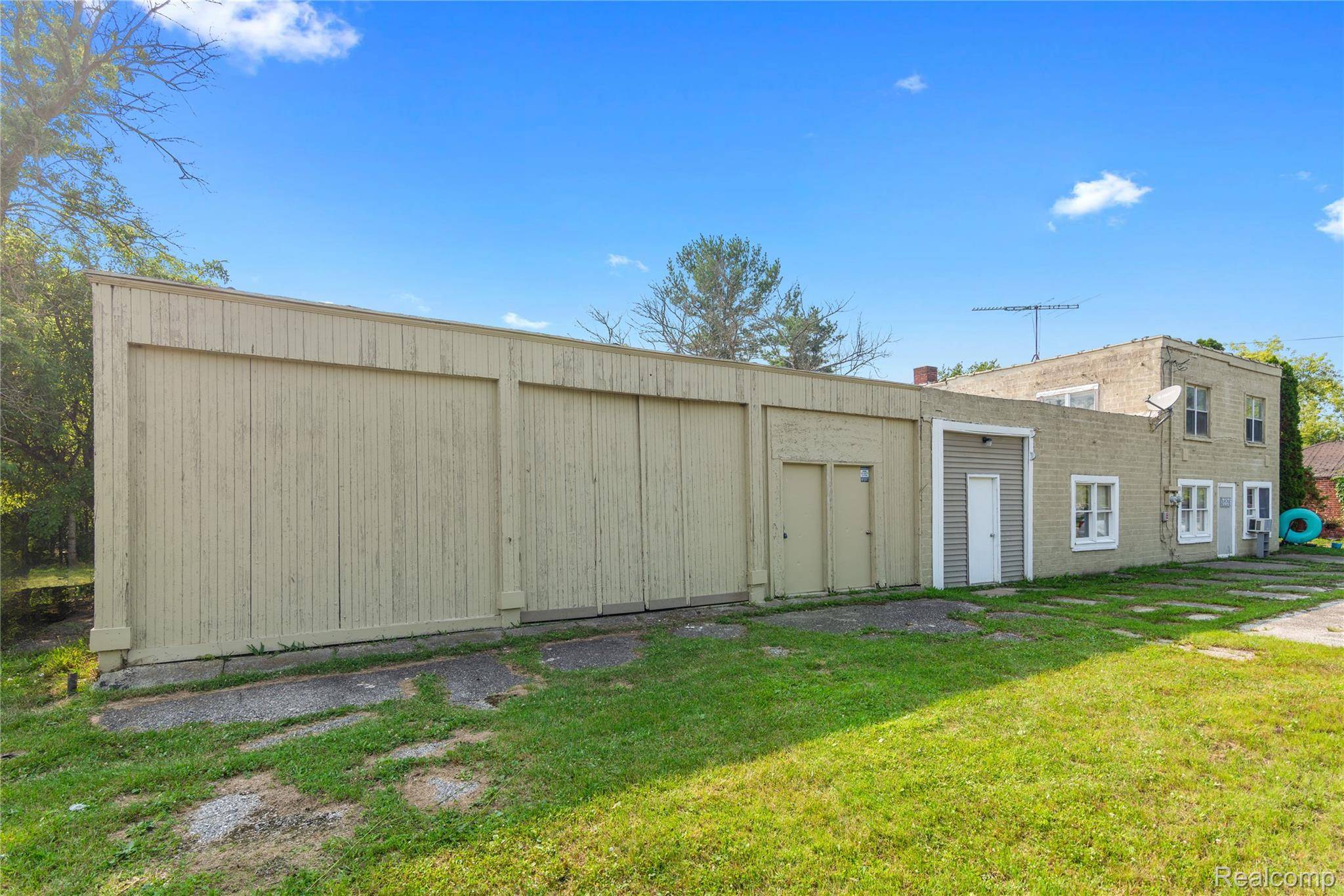 Emmett, MI 48022,3279 Emmett RD