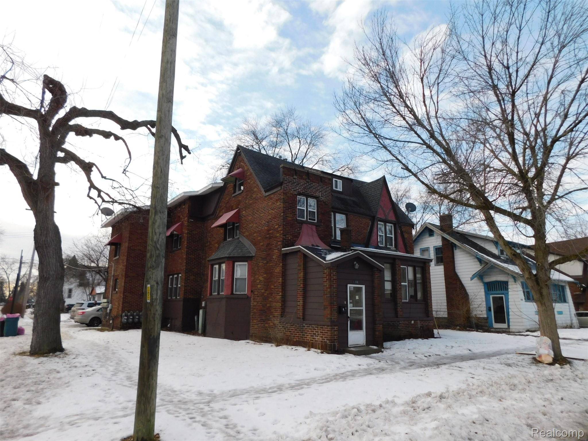 Port Huron, MI 48060,1104 Minnie ST