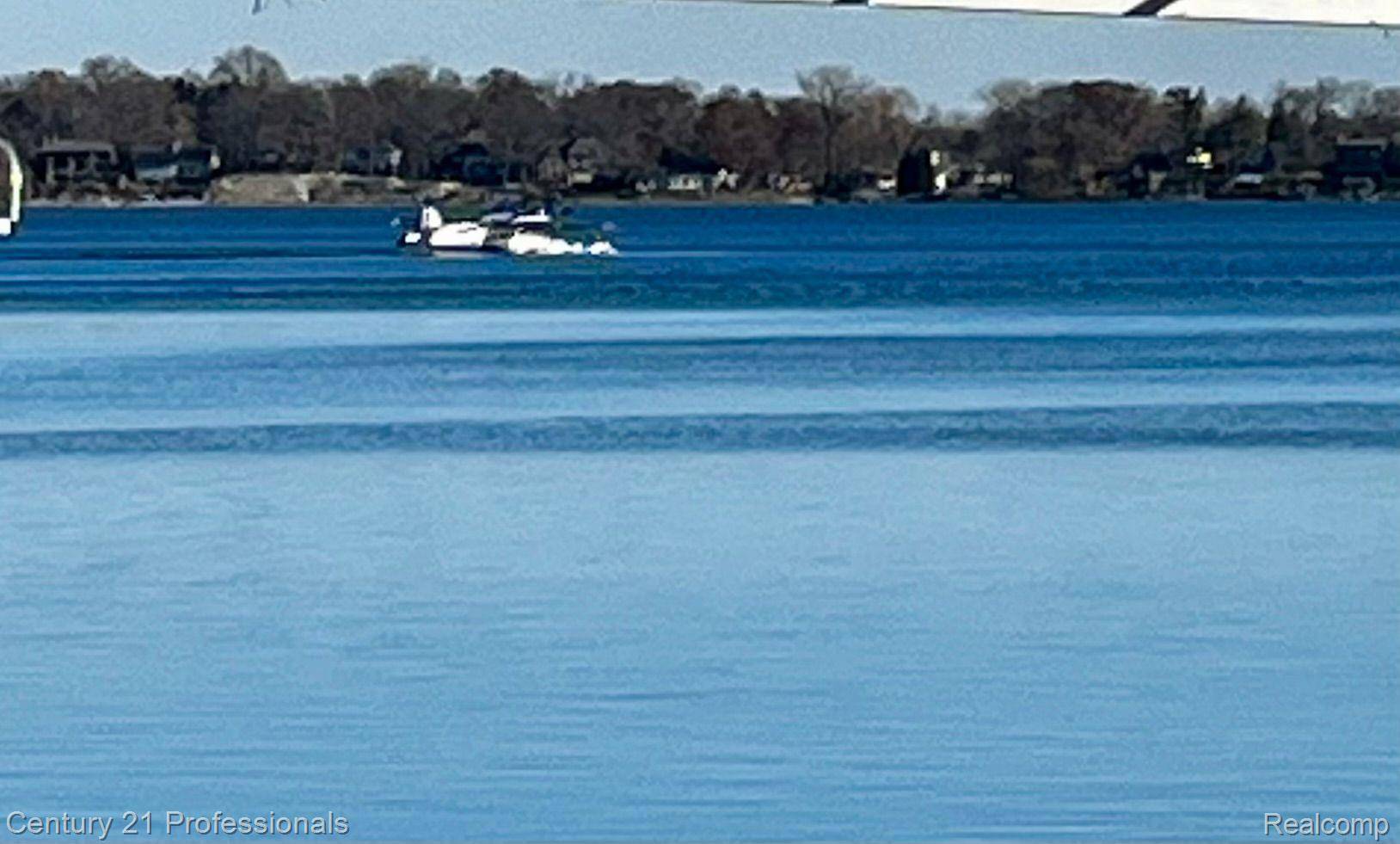 West Bloomfield, MI 48324,4997 Grand CT