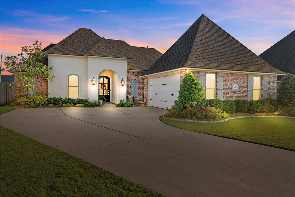 Benton, LA 71006,216 Roanoke Circle