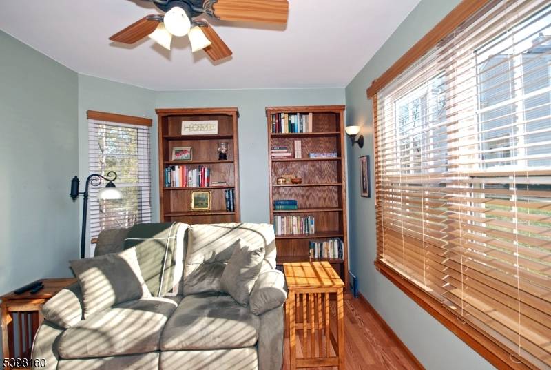 Branchburg Twp., NJ 08876,34 Iroquois Trl