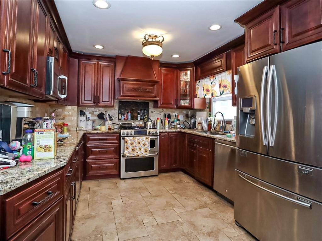 Staten  Island, NY 10306,148 Hopkins AVE