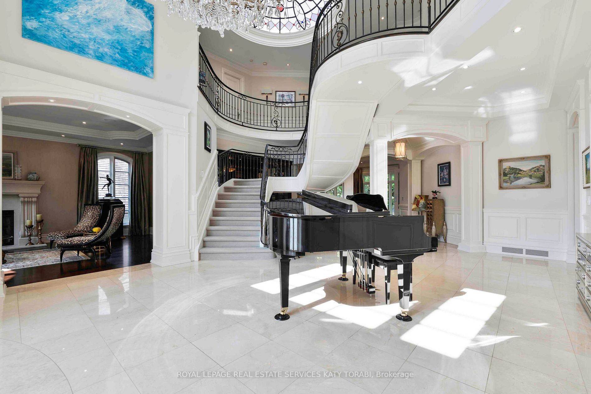 Toronto C12, ON M2L 1M1,11 Doon RD