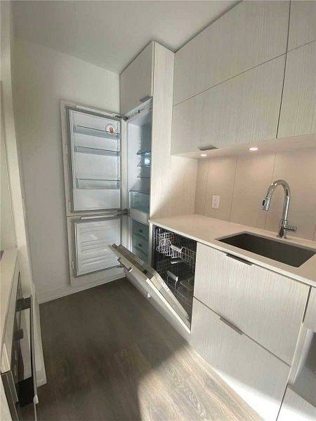 Toronto C08, ON M5A 0S6,20 Richardson ST #815