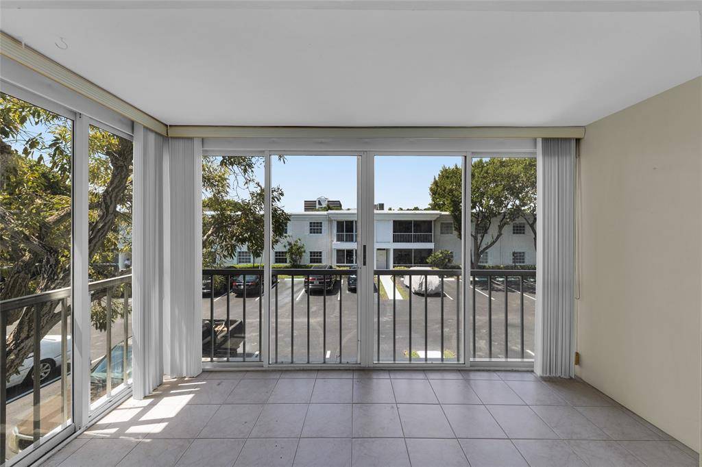 Fort Lauderdale, FL 33308,6371 Bay Club Dr #4