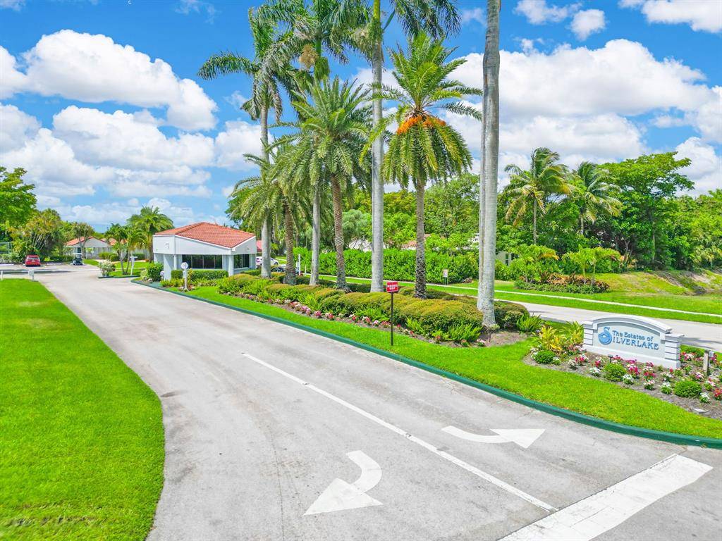 Boynton Beach, FL 33436,2600 SW 23rd Cranbrook Dr