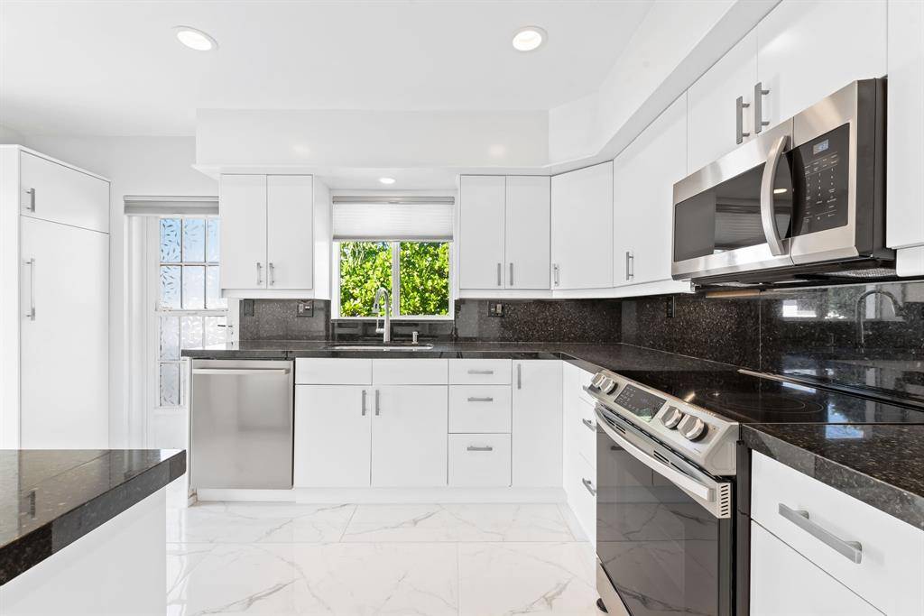 Fort Lauderdale, FL 33316,2612 Marion Drive