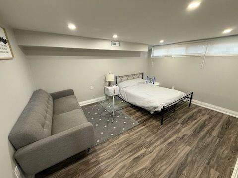 Richmond Hill, ON L4C 3J2,302 Browndale CRES #Bsm