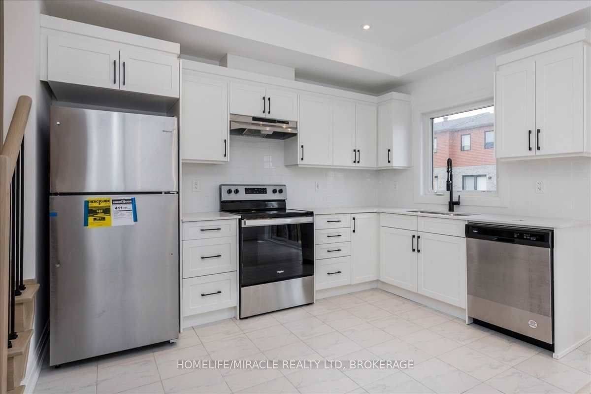 Barrie, ON L9J 0M4,4 Haven LN