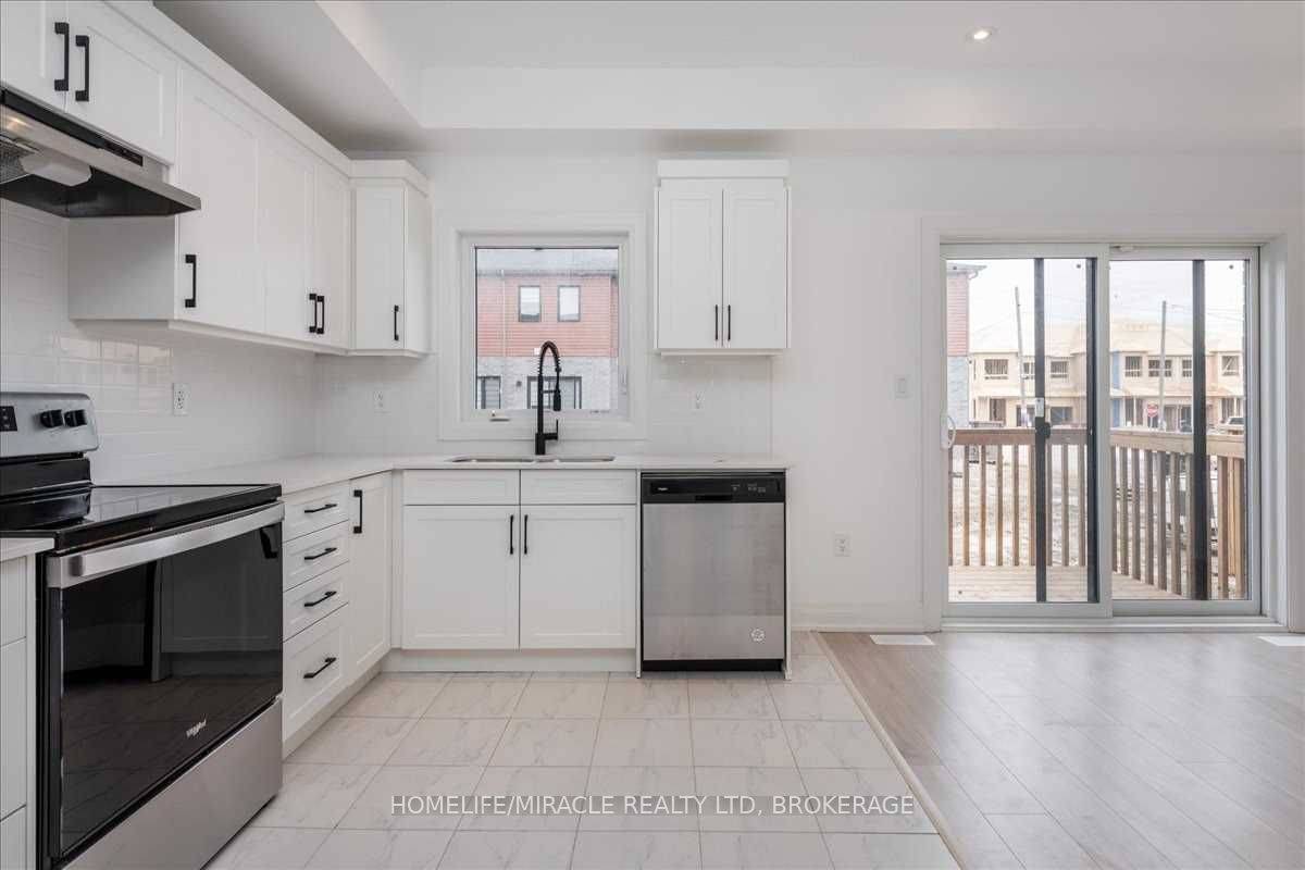 Barrie, ON L9J 0M4,4 Haven LN