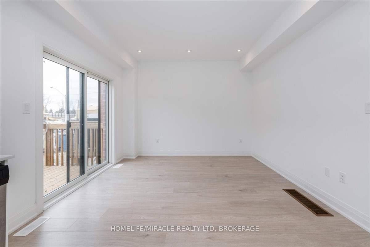 Barrie, ON L9J 0M4,4 Haven LN